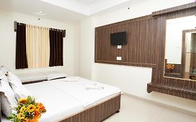 Blueberry Budget Hotel Shirdi